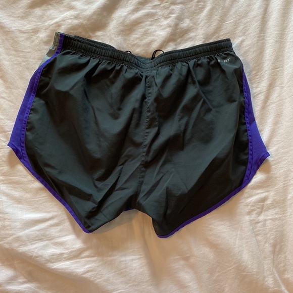 Nike Gray Running Shorts - Picture 2 of 2